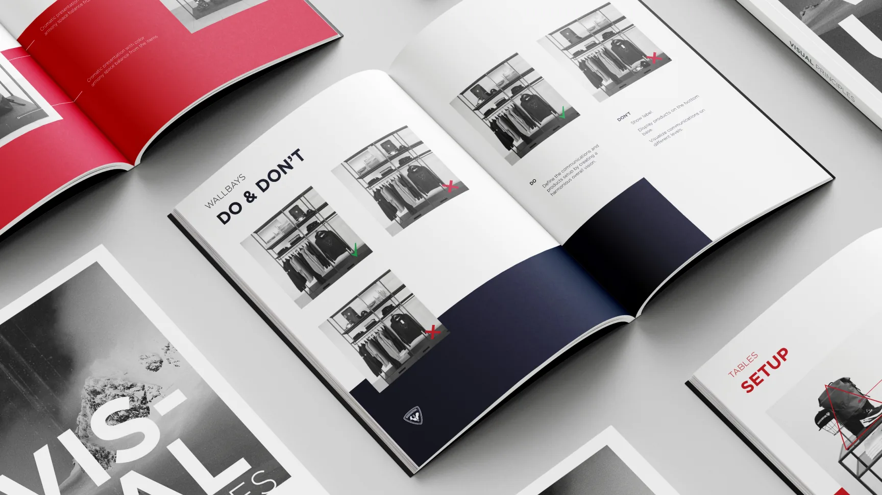 Dettaglio di pagine aperte del lookbook Rossignol